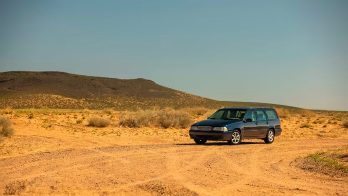 Otro auto famoso va a subasta, ahora el Volvo de Pollos Hermanos de ”Breaking Bad” 3 Volvo V70 Gustavo Fring