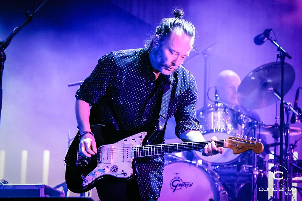 Radiohead cautivó a sus fanáticos en su regreso a Chile