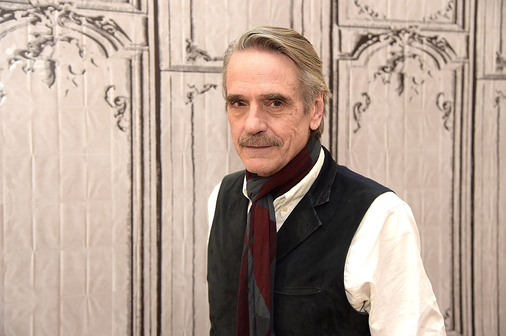 Jeremy Irons se suma a la adaptación de Watchmen de HBO — Radio