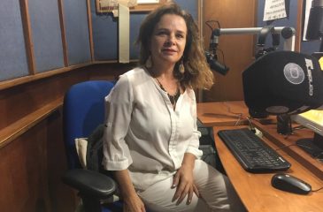 Autora de biografía sobre Lemebel: “En él lo político se erotiza y lo erótico se politiza”