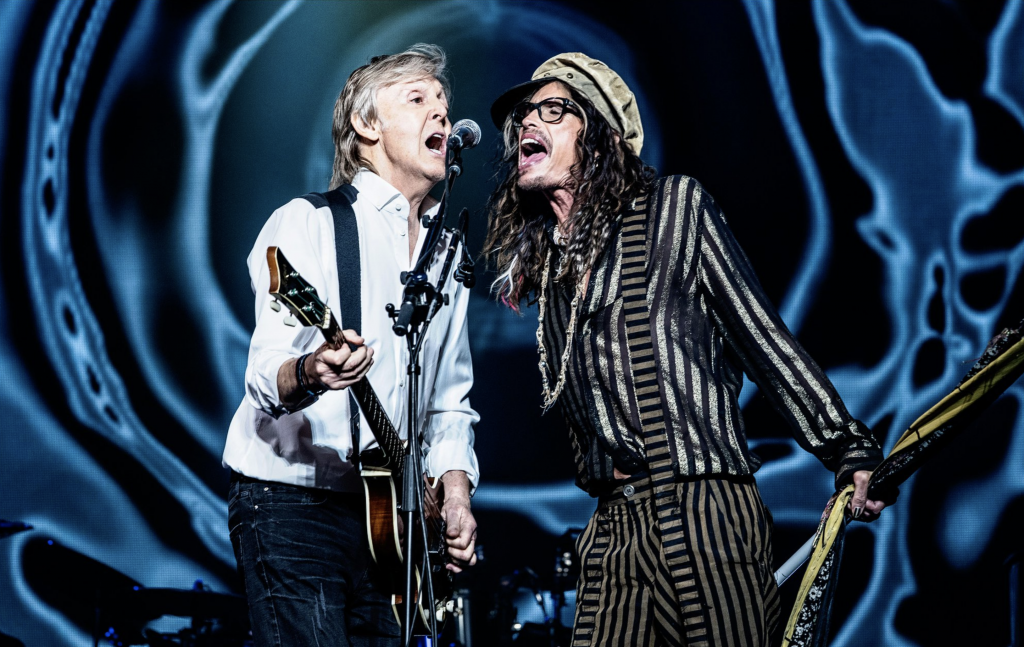 Paul McCartney y Steven Tyler