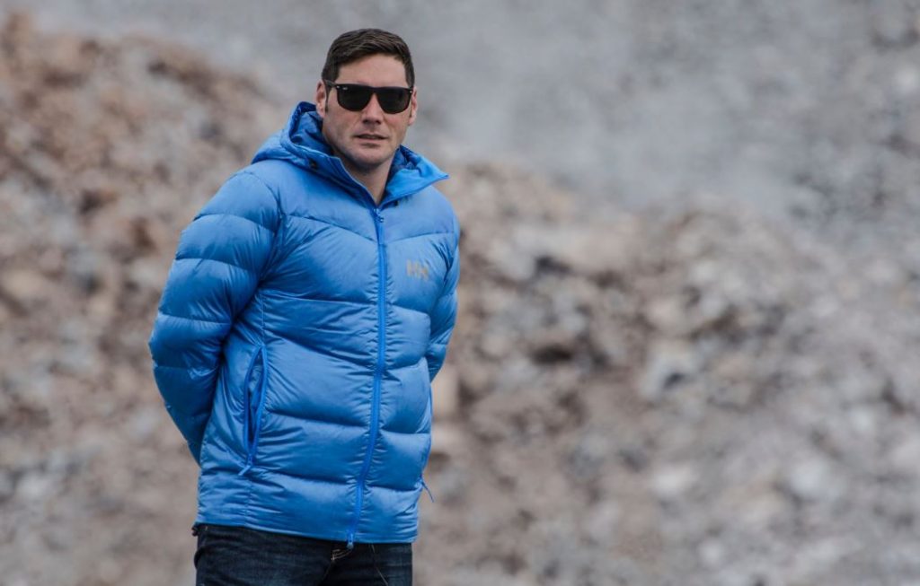 Contra viento y marea