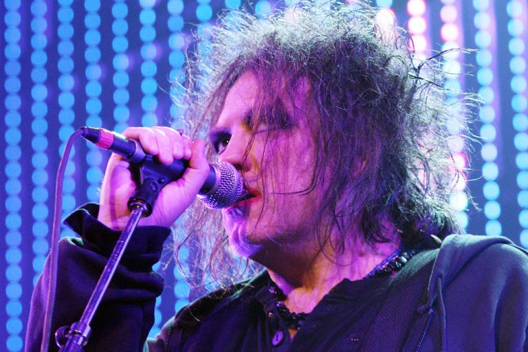 robert smith the cure