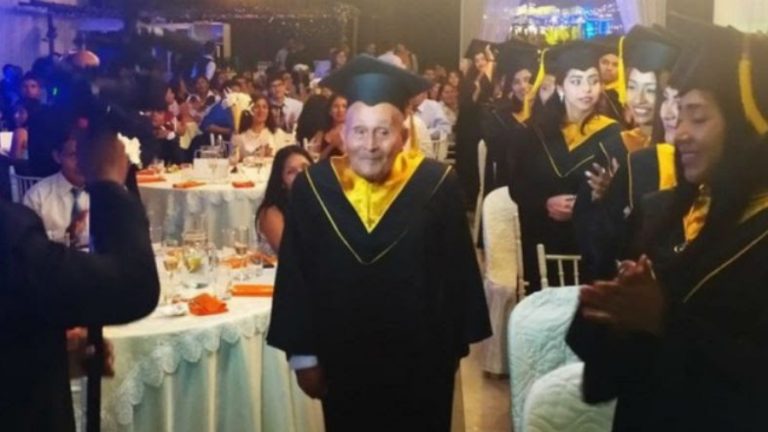 Abuelito universitario web