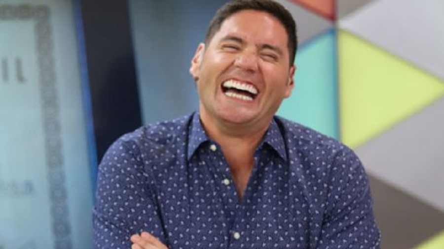 Pancho Saavedra risa web