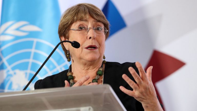 Michelle Bachelet: "presencia de mujeres en política garantiza una  democracia mejor"