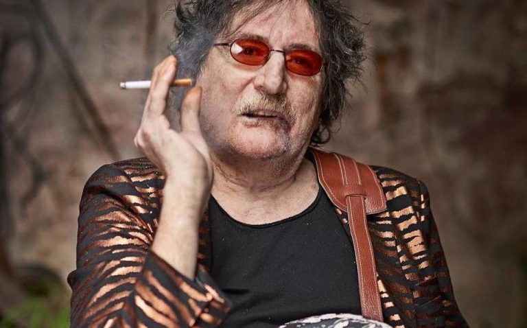 Charly GArcía viejo