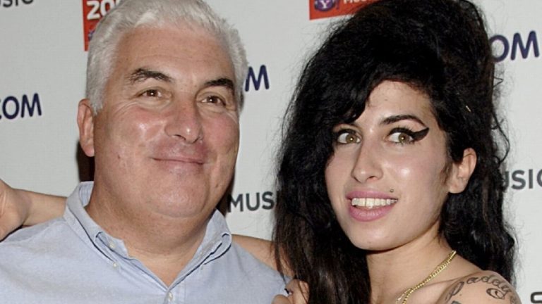 Amy Winehouse y su padre