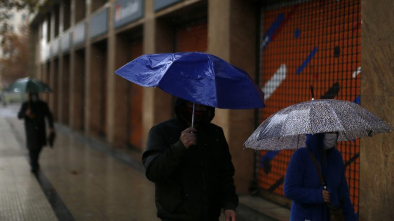 Lluvia santiago tormenta eléctrica web