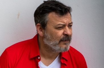 James Dean Bradfield web