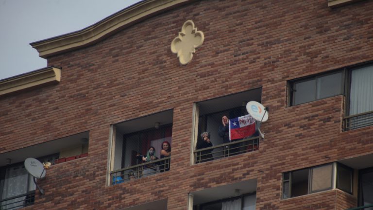 Vecinos cacerolazos cajas web