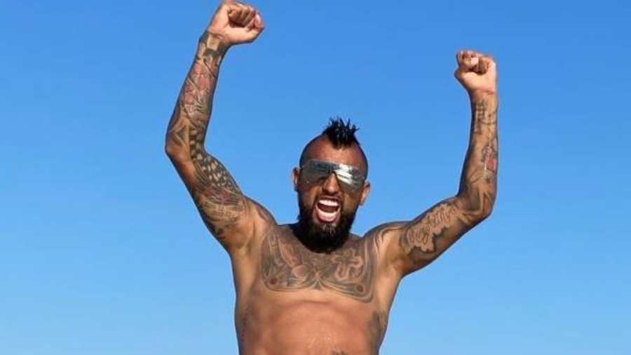 Arturo vidal live instagram web