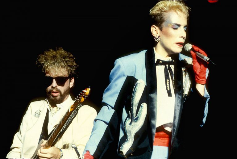 Eurythmics GettyImages-77065941-768x515