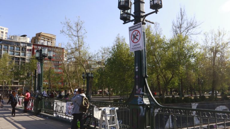 Puente Pio Nono prohibido lanzar personas web