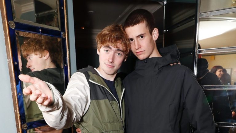 Hijo Liam-Gallagher nieto de Ringo-Starr-offspring