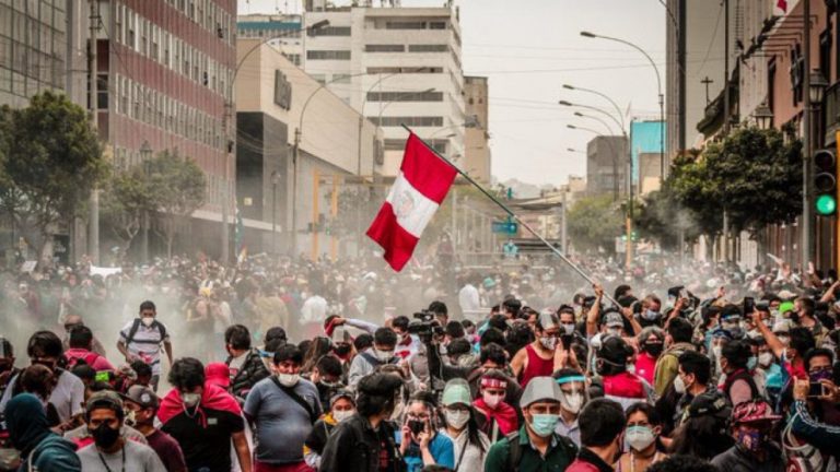 Perú protestas el baile de los que sobran
