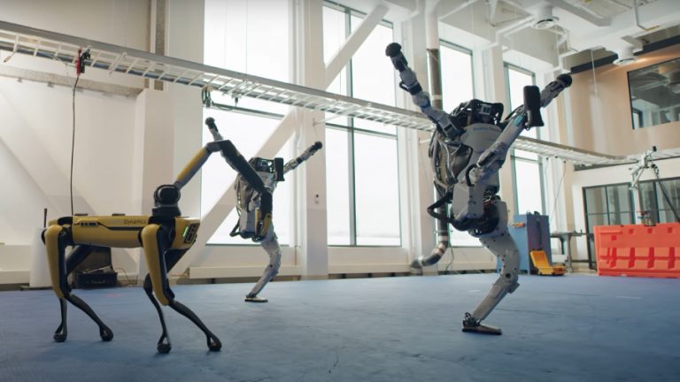 robots bailando rocanrol