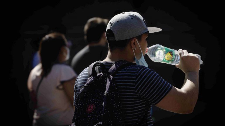 Calor Santiago 30 grados A_UNO_1229730 web