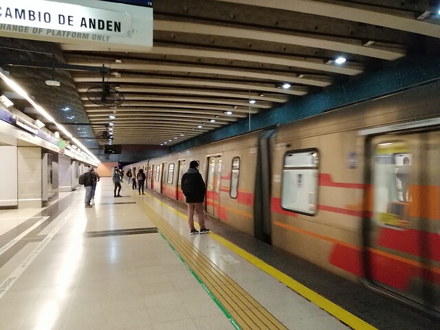 Metro de Santiago