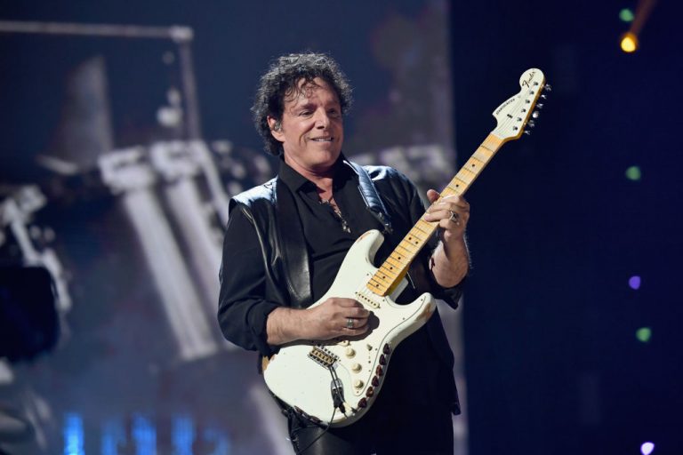 32nd Annual Rock & Roll Hall Of Fame Induction Ceremony   Show