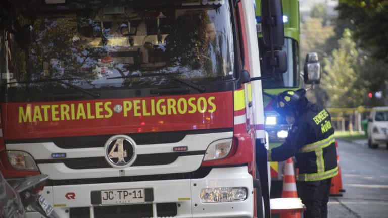 Bomberos Concurre A Edificio En Providencia Por Emergencia Química