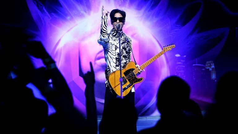 Prince And Lotusflow3r.com Make History With "One Night... Three Venues"