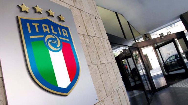 Fútbol.  Italia Aprueba Una Normativa 'anti Superliga'