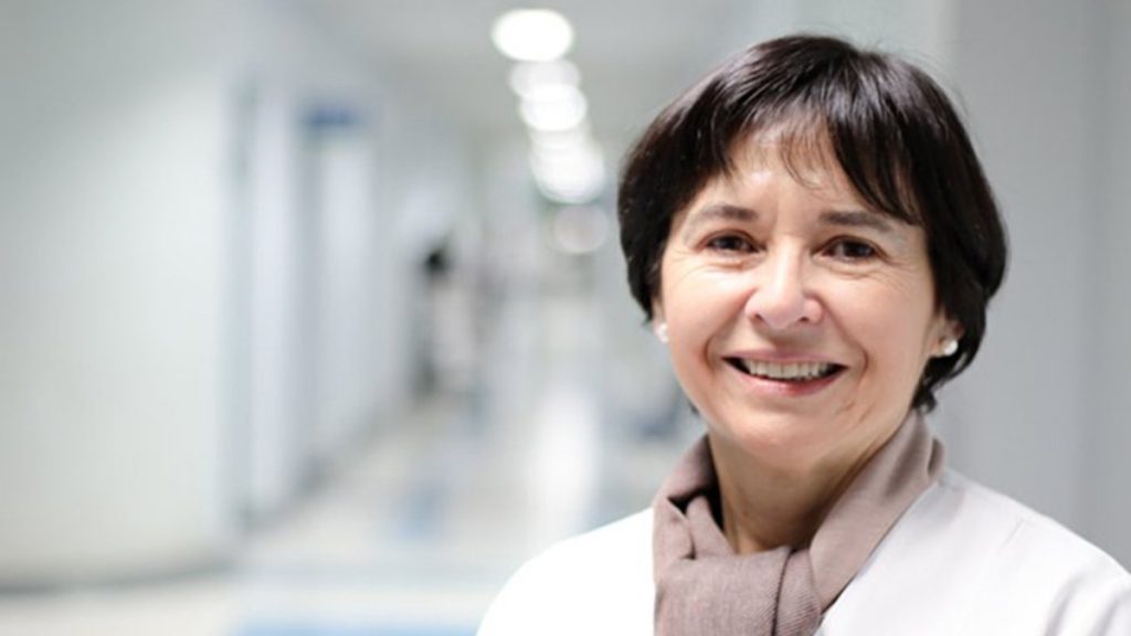 Jeannette Dabanch, Infectóloga