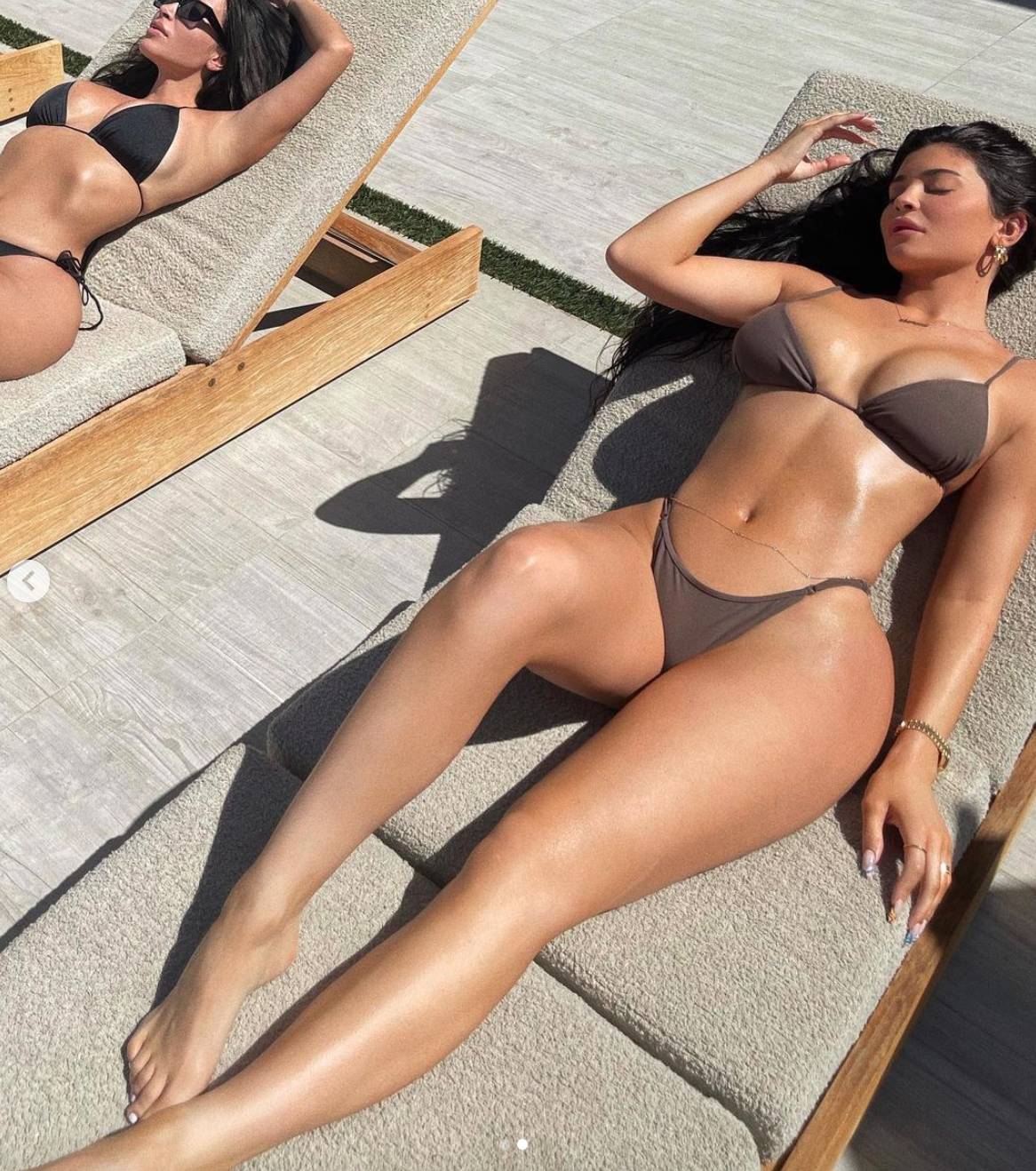 Kylie Jenner Y Kim Kardashian En Bikini