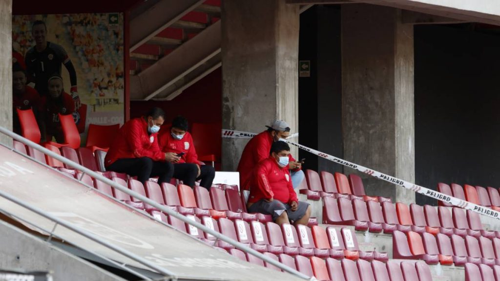 Ministerio De Salud Descartó De Momento Suspender El Campeonato Nacional
