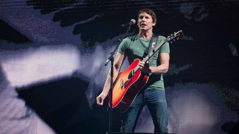 James Blunt Performs At The Zenith In Paris