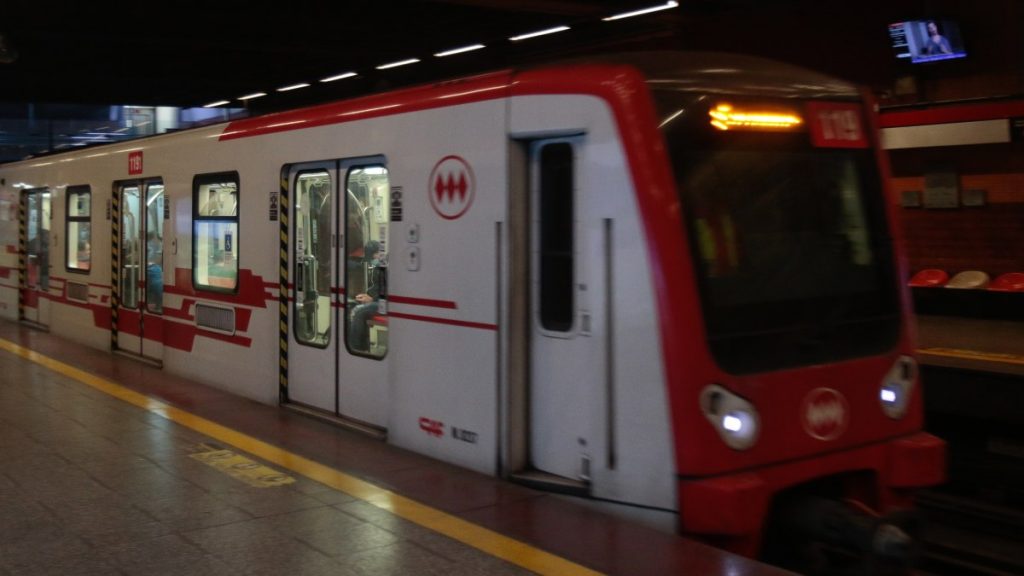 Metro De Santiago