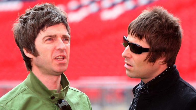 Noel Gallagher Liam Gallagher Oasis