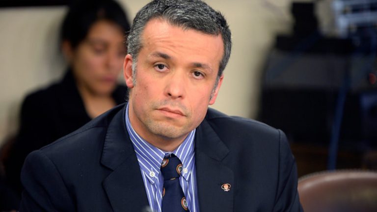 Oscar Landerretche(1)