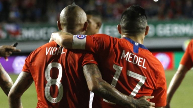 Arturo Vidal Gary Medel