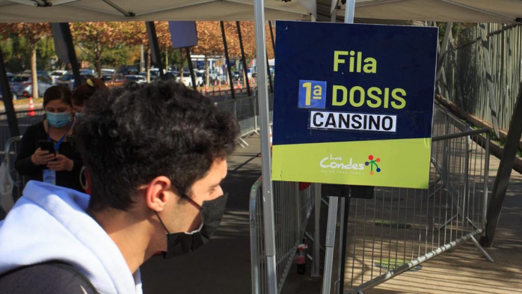 Vacuna Cansino Las Condes 2