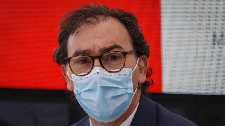 Ministro De Educacion Raul Figueroa