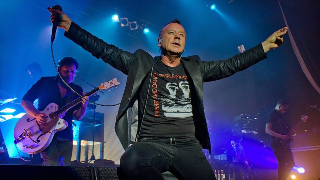 Jim Kerr, líder y vocalista de Simple Minds, cumple 62 años — Radio
