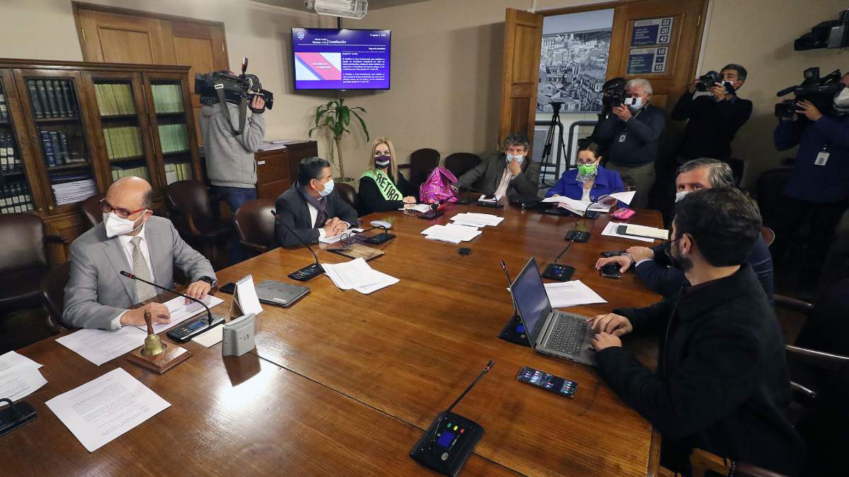 Comisión De Constitución Cuarto Retiro AFP