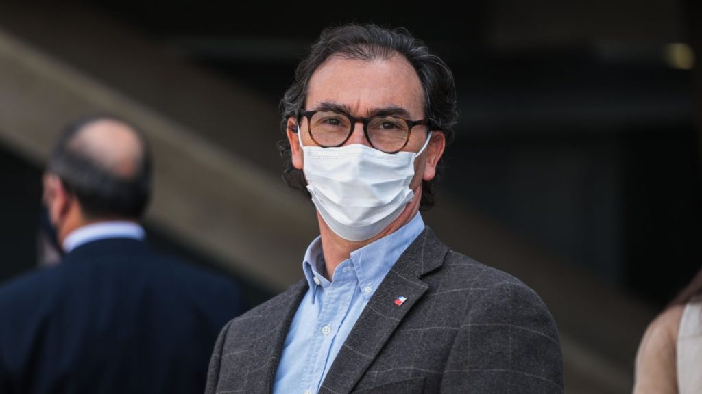 Raul Figueroa Ministro Educacion