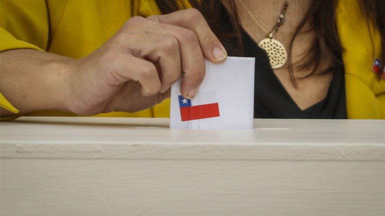 como van las votaciones en el extranjero resultados