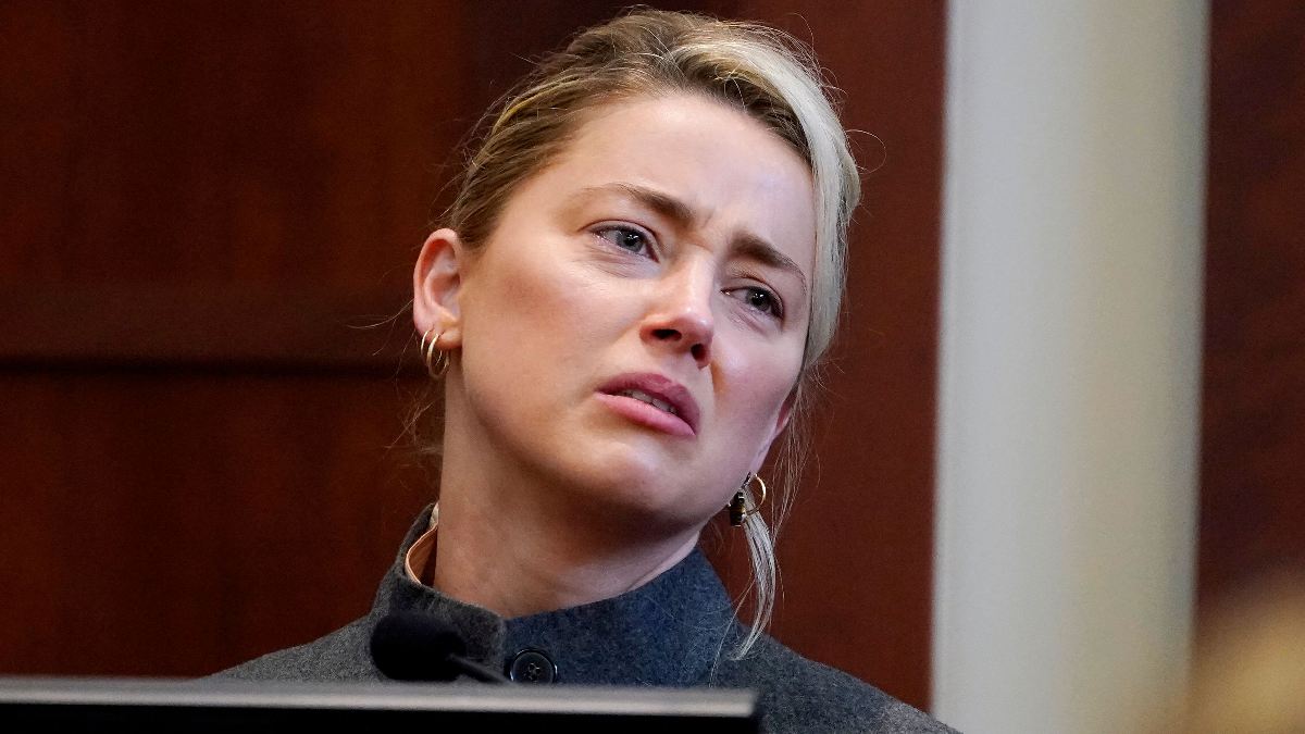 'No fui yo, fue el perro': Amber Heard negó haber dejado excremento en la cama de Johnny Depp