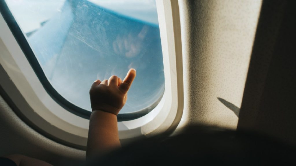 Madre Da A Luz En Avión