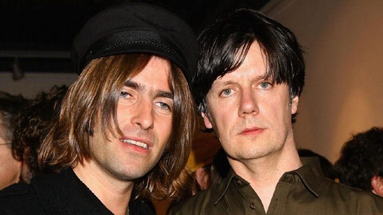 Liam Gallagher Y John Squire Y