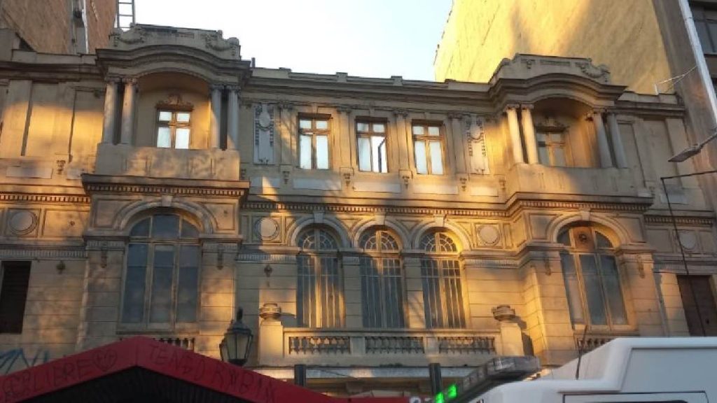 Amago De Incendio En Casa Royal