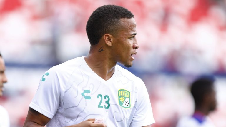 Peru Se Suma A Denuncia Contra Byron Castillo