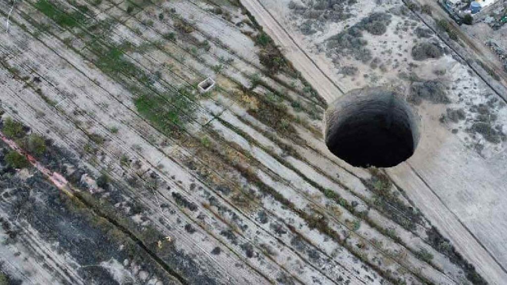 Socavon En Tierra Amarilla