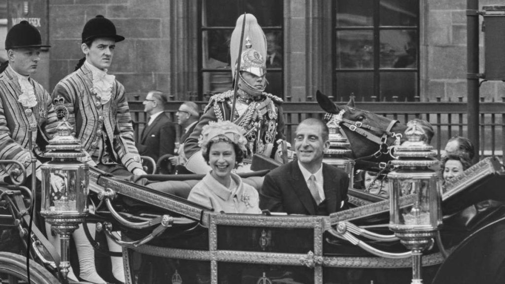 Reina Isabel II En Chile