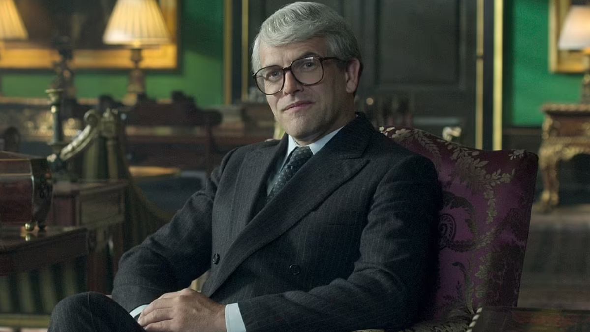 Jonny Lee Miller Como John Major The Crown