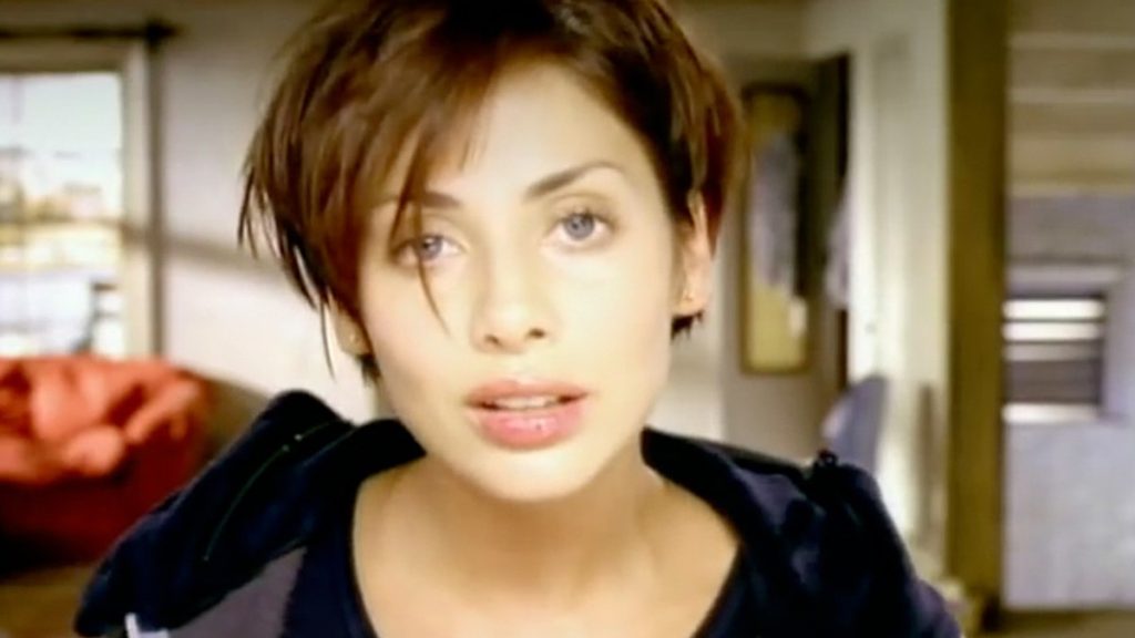 Natalie Imbruglia Torn